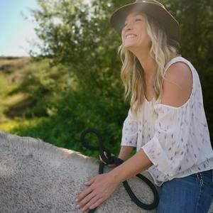 Meet your Posher, Melissa